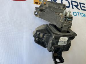 21830 D3100 HYUNDAİ TUCSON SOL MOTOR KULAĞI ALT GÖVDESİ İLE ORJİNAL ÇIKMA