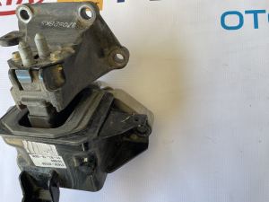 21830 D3100 HYUNDAİ TUCSON SOL MOTOR KULAĞI ALT GÖVDESİ İLE ORJİNAL ÇIKMA