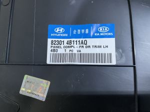 82301 4B111 HYUNDAİ H100 SOL ÖN KAPI DÖŞEMESİ CAM DÜĞMELİ ORJİNAL